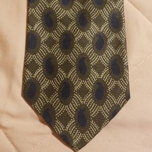 Giorgio Armani 100% silk tie